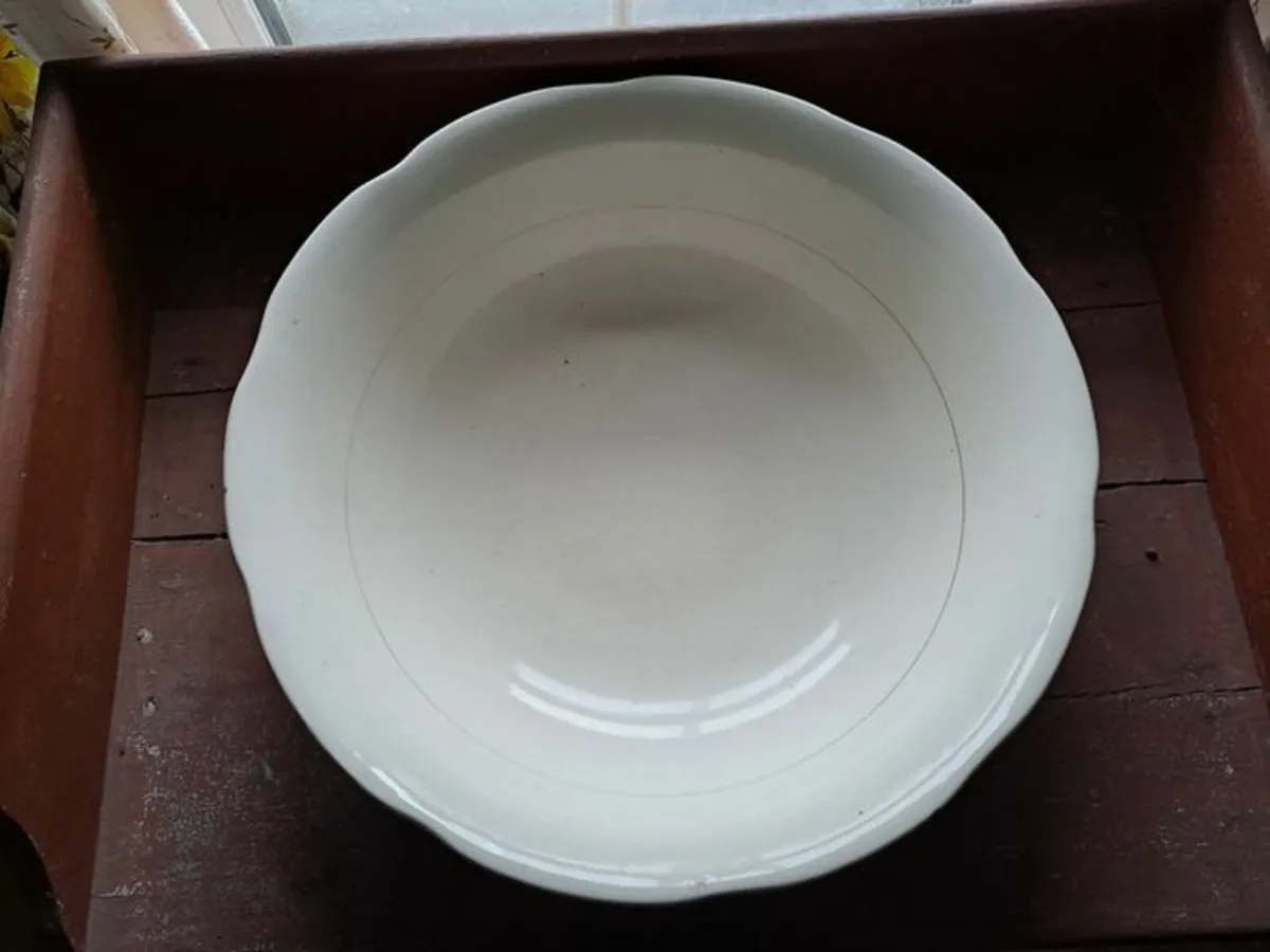 Antique washing table - Image 3