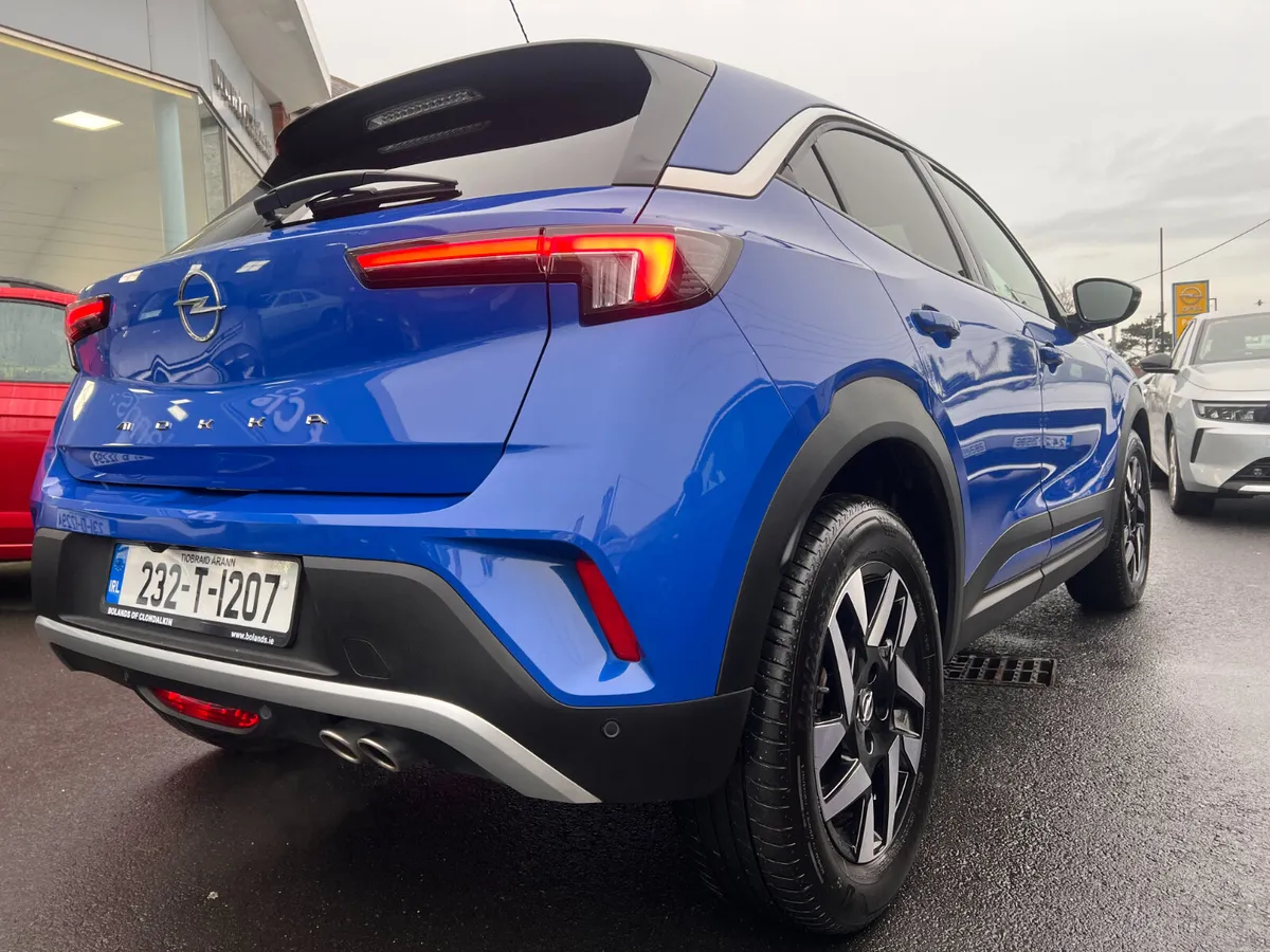 AUTOMATC PETROL As New Superb Value High Spec - Image 2