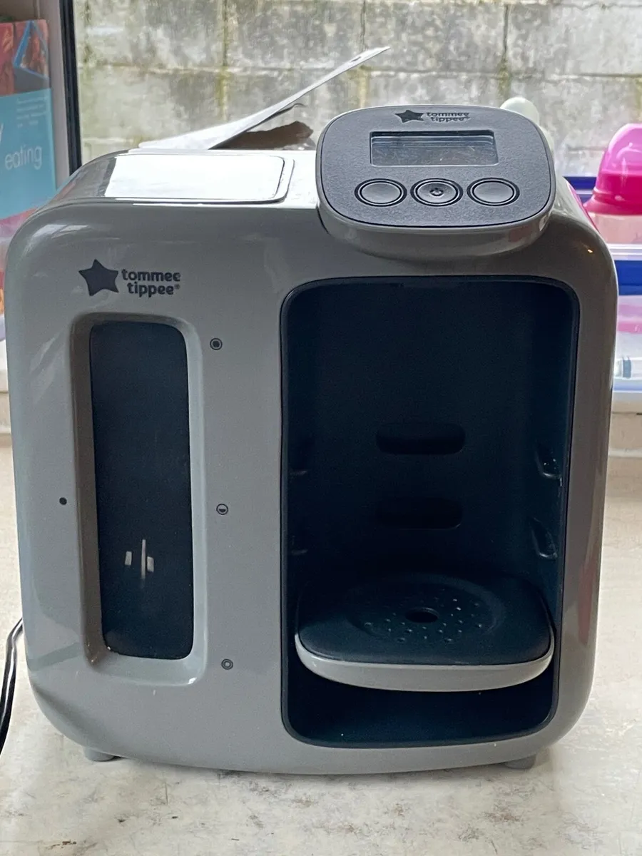 Tommee Tippee bottle maker and bottle warmer - Image 1