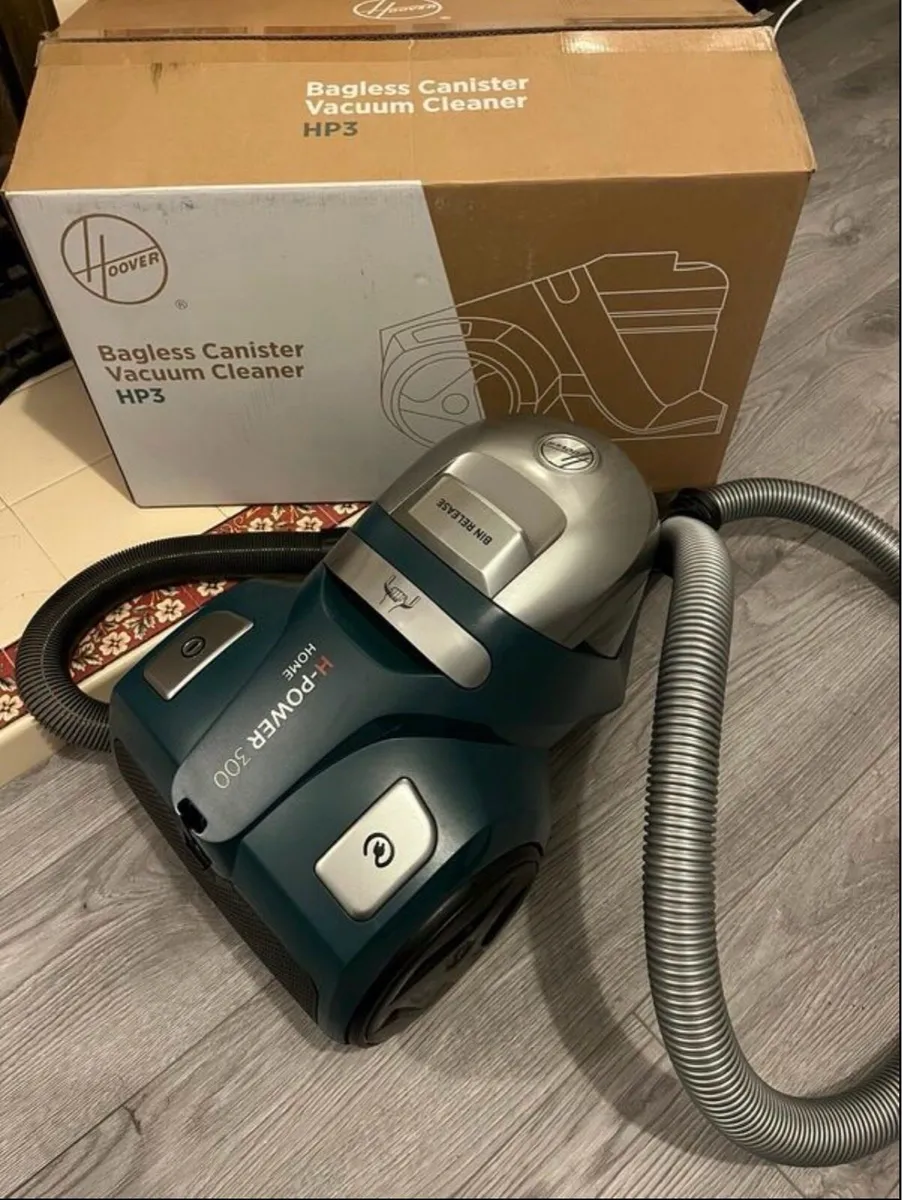 Hoover vacuum cleaner - Image 1