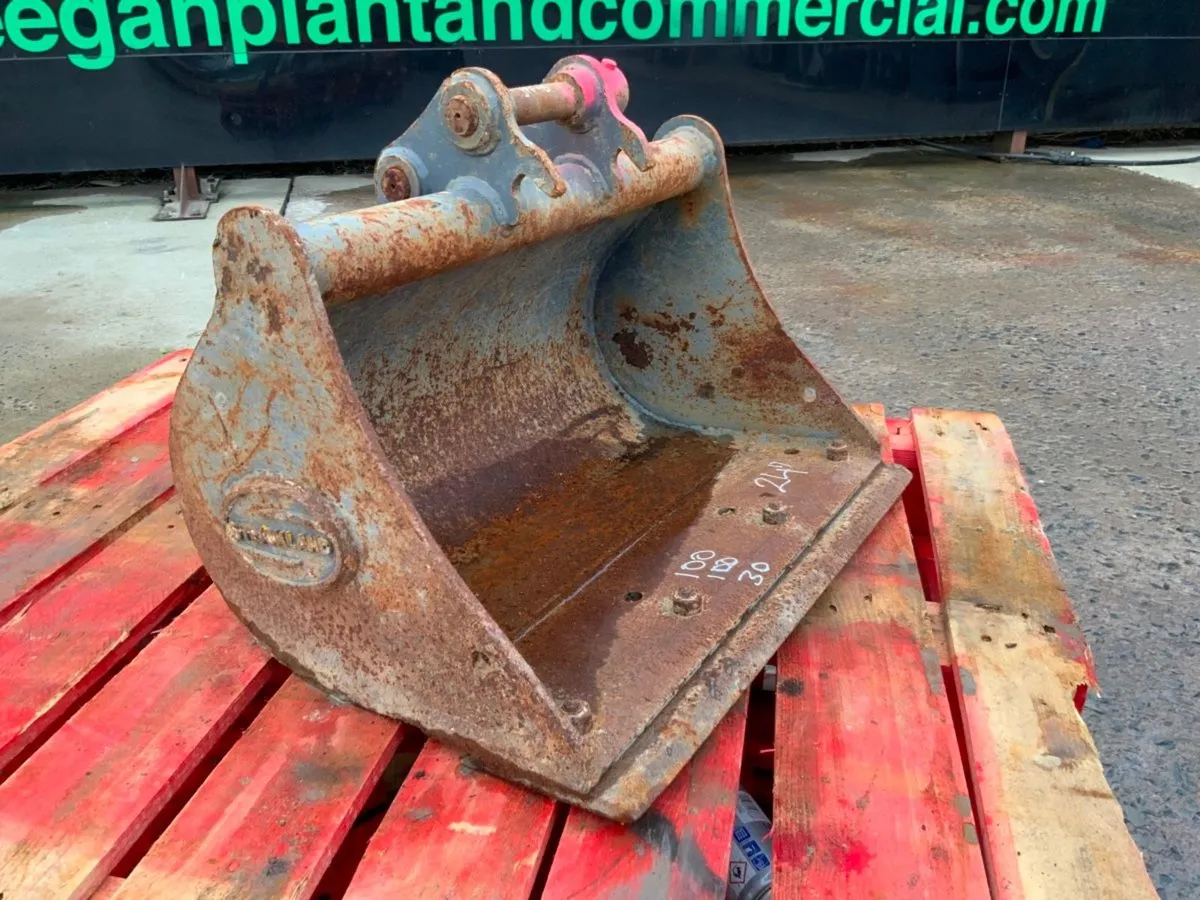 24" STRICKLAND BUCKET....30mm PINS.........265v. - Image 4