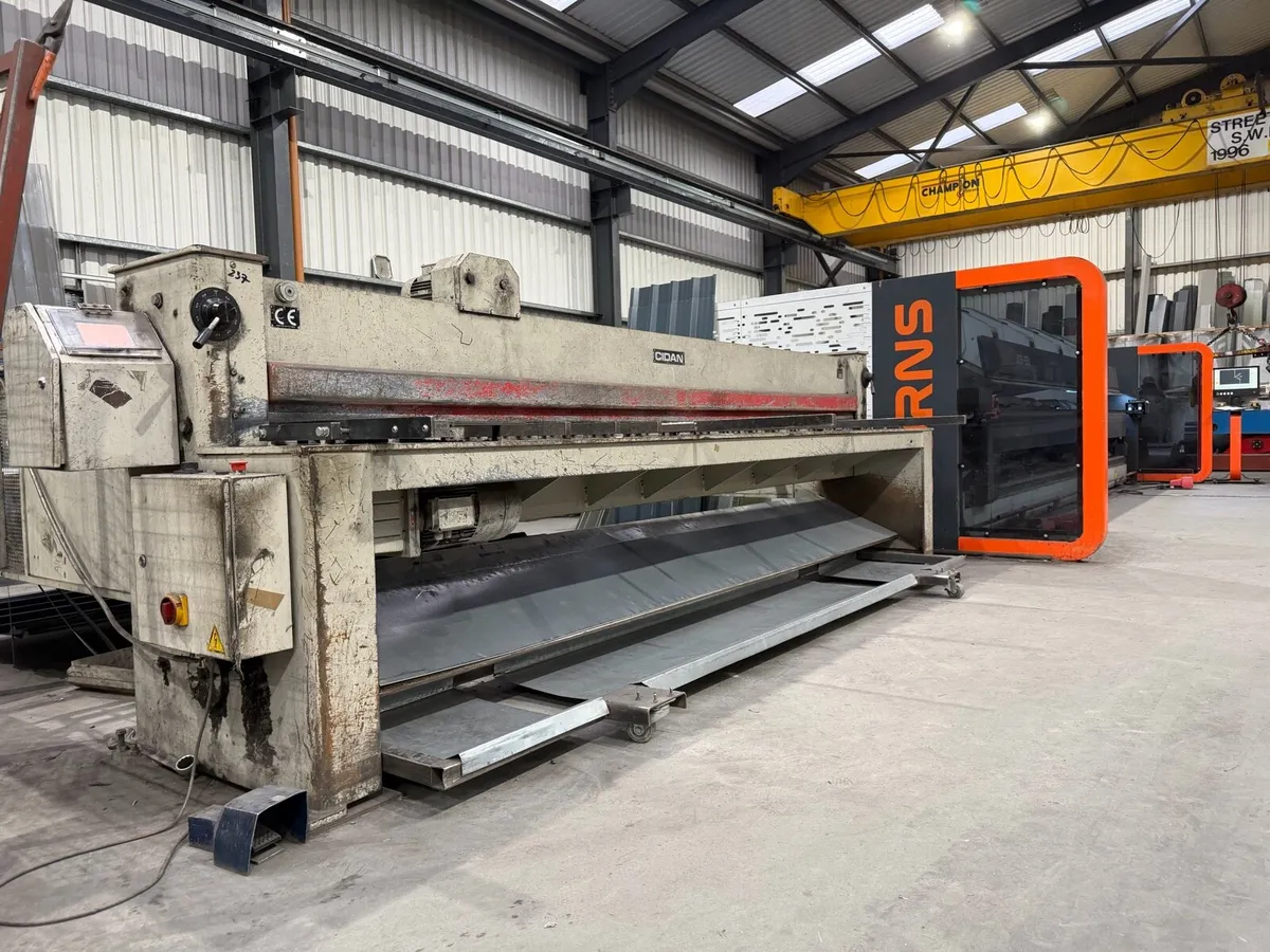 Cidan 4m guillotine - Image 2