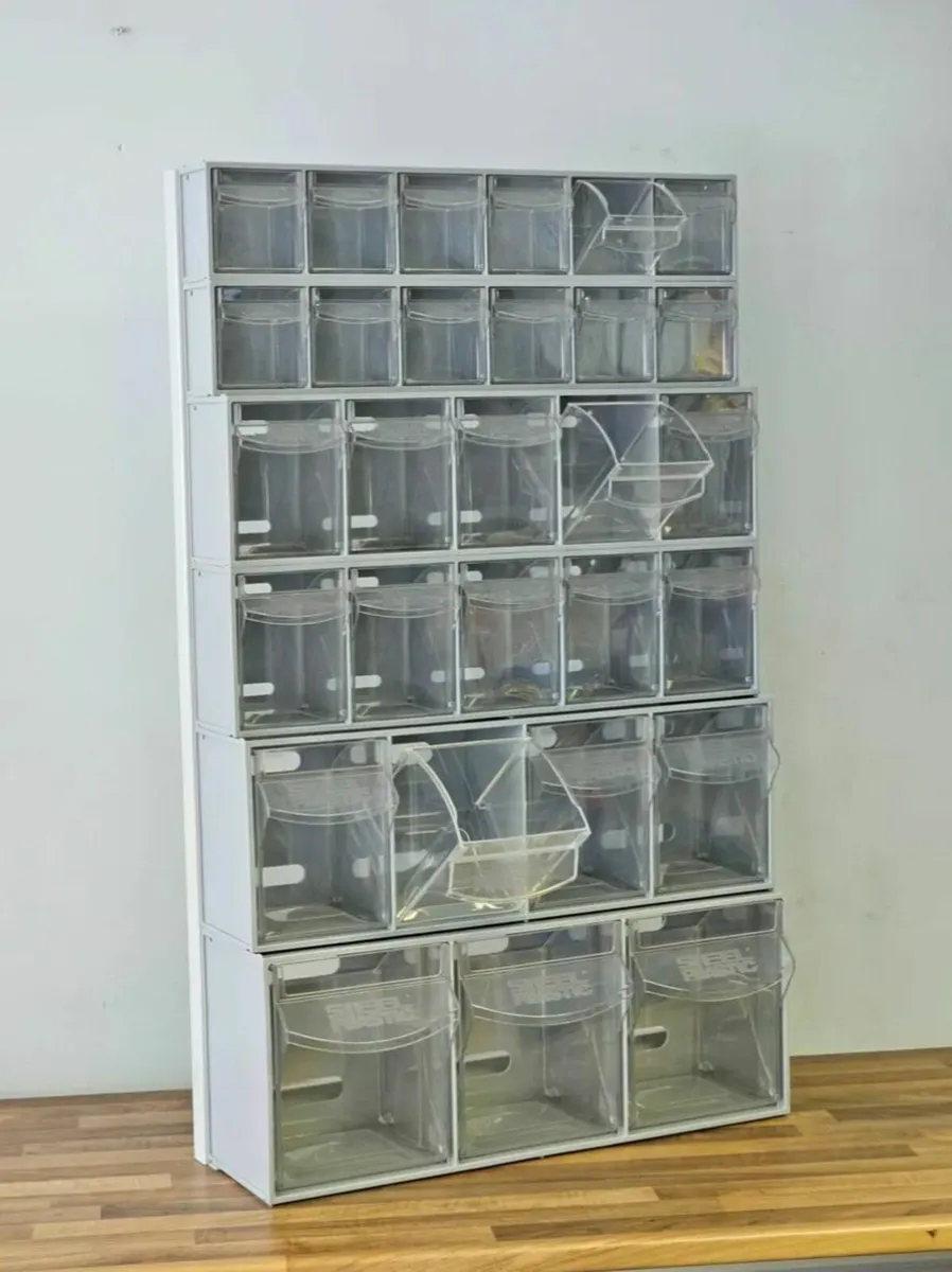 Storage view / tilt bins - Image 1