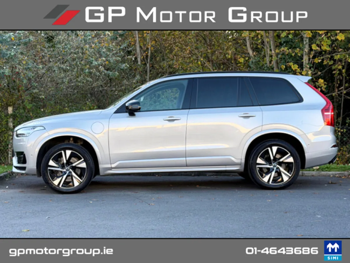 Volvo XC90 RECHARGE PLUS DARK T8 455 AWD *REMAININ - Image 2