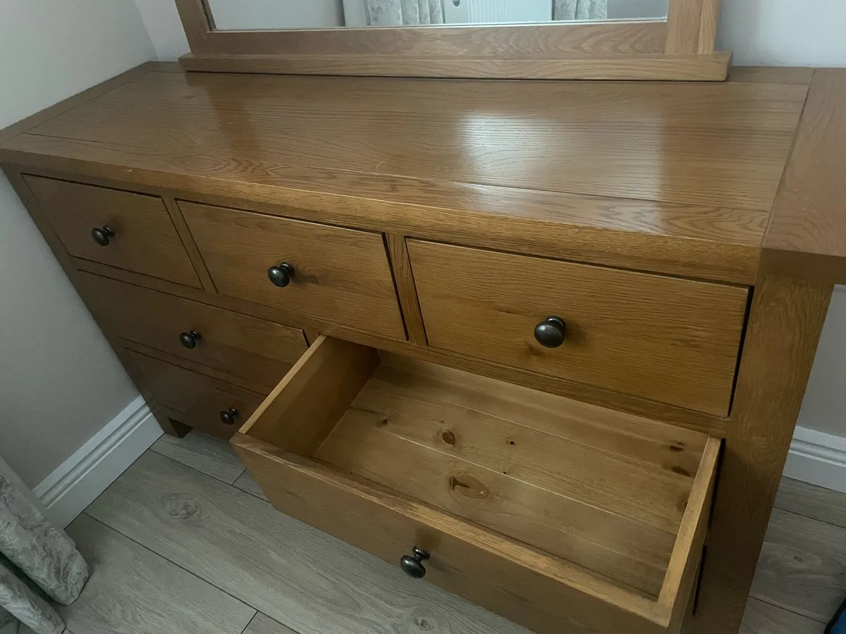Dressing table - Image 2