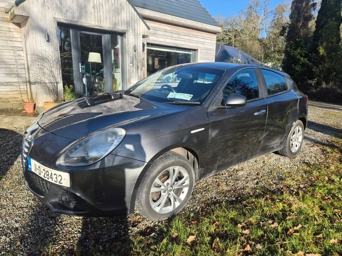 2011 Alfa Romeo Giulietta 1.6 JTDm - Image 2