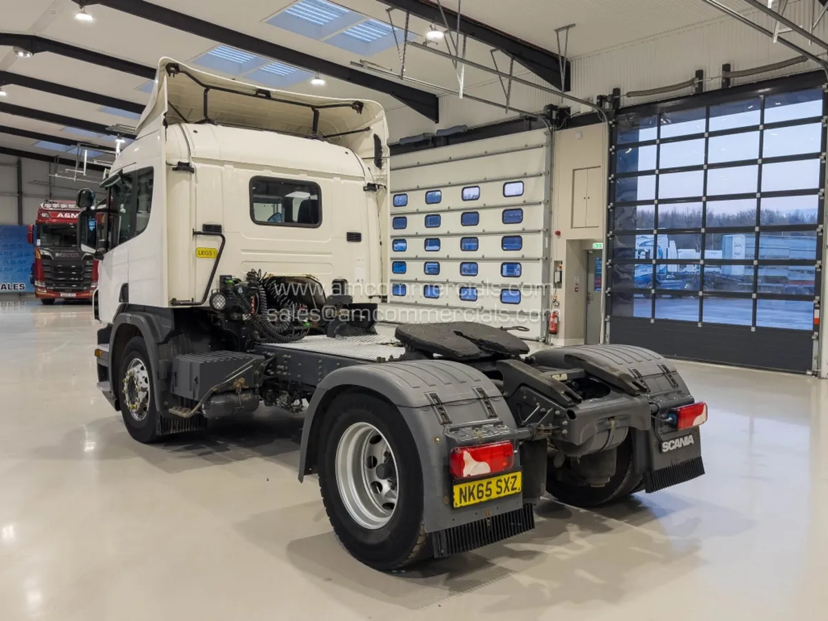 2015 SCANIA P360 - Image 4