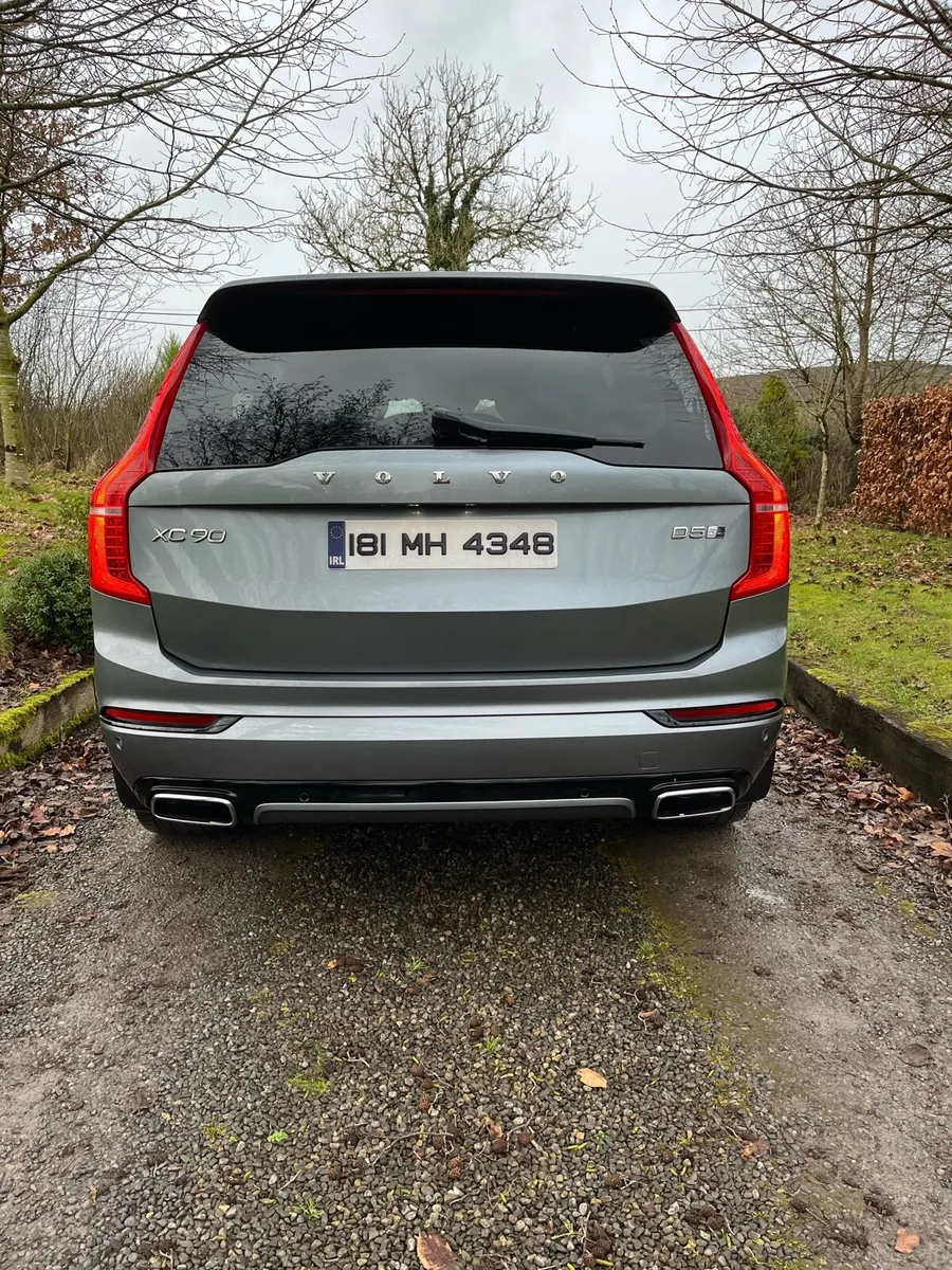 Volvo XC90 R Design - Image 4