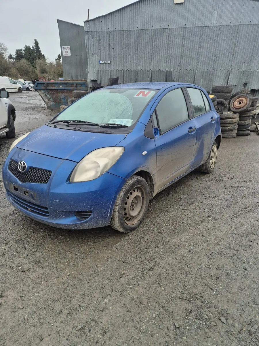 Toyota Yaris - Breaking only - Image 2