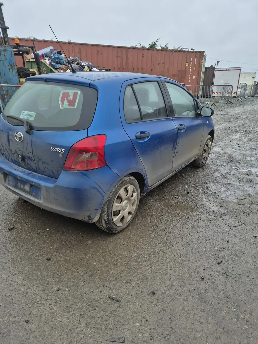 Toyota Yaris - Breaking only - Image 3