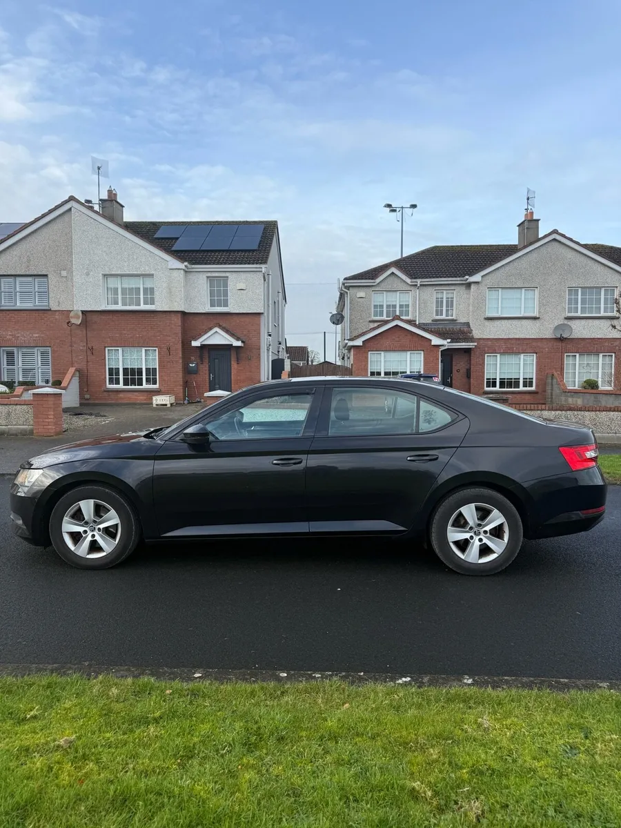 1.6 ŠKODA SUPERB AUTO NCT TAX - Image 4