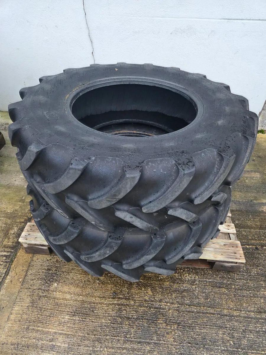 2 x Firestone Tyres - Image 1