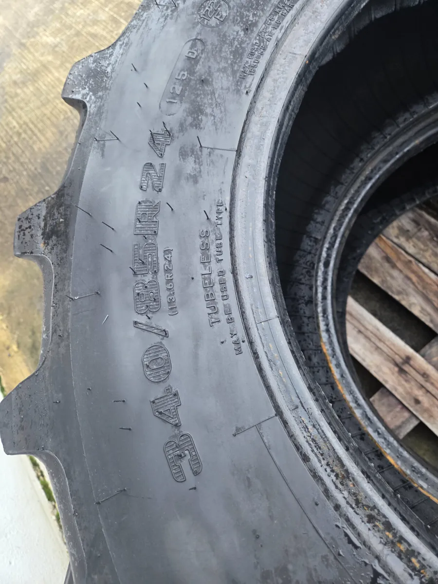 2 x Firestone Tyres - Image 4