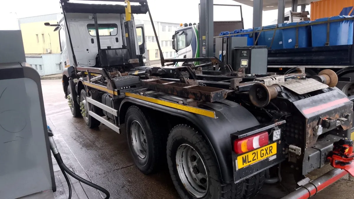 MERCEDES HOOKLOADER  ( 2021 Draw Bar ) - Image 2