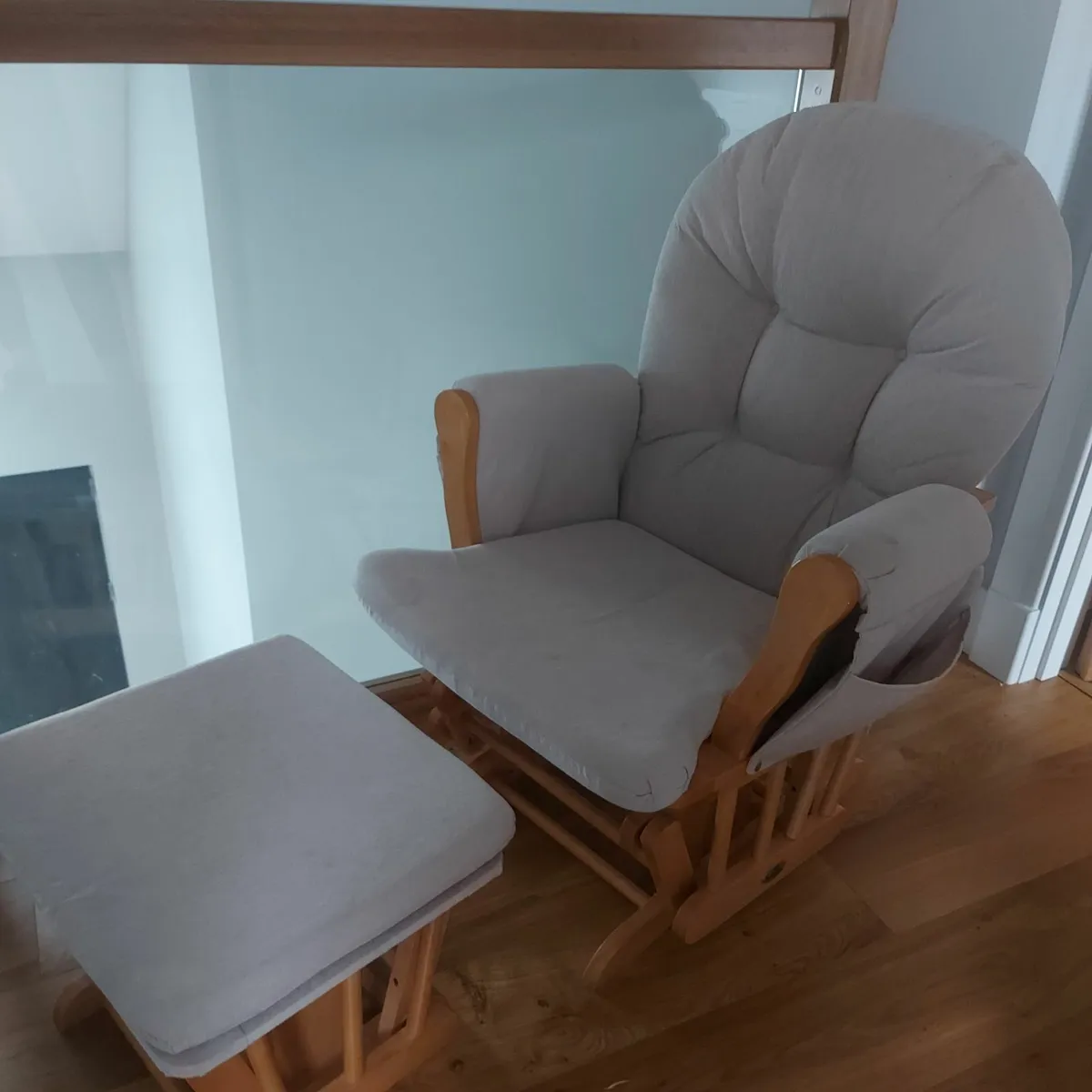 Baby glo nursery chair - Image 1