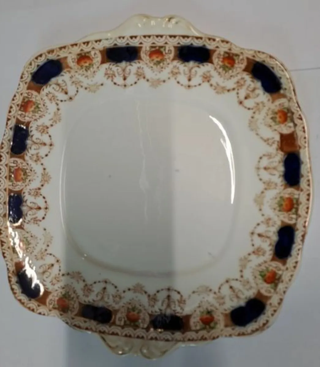 Antique Imari style cake plate - Image 1