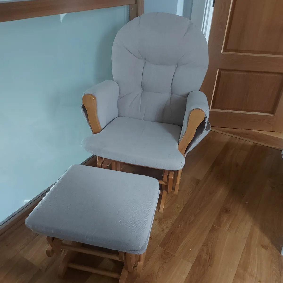 Baby glo nursery chair - Image 4