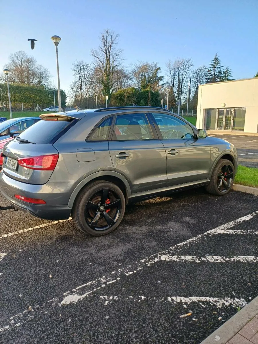Audi Q3 black edition - Image 3
