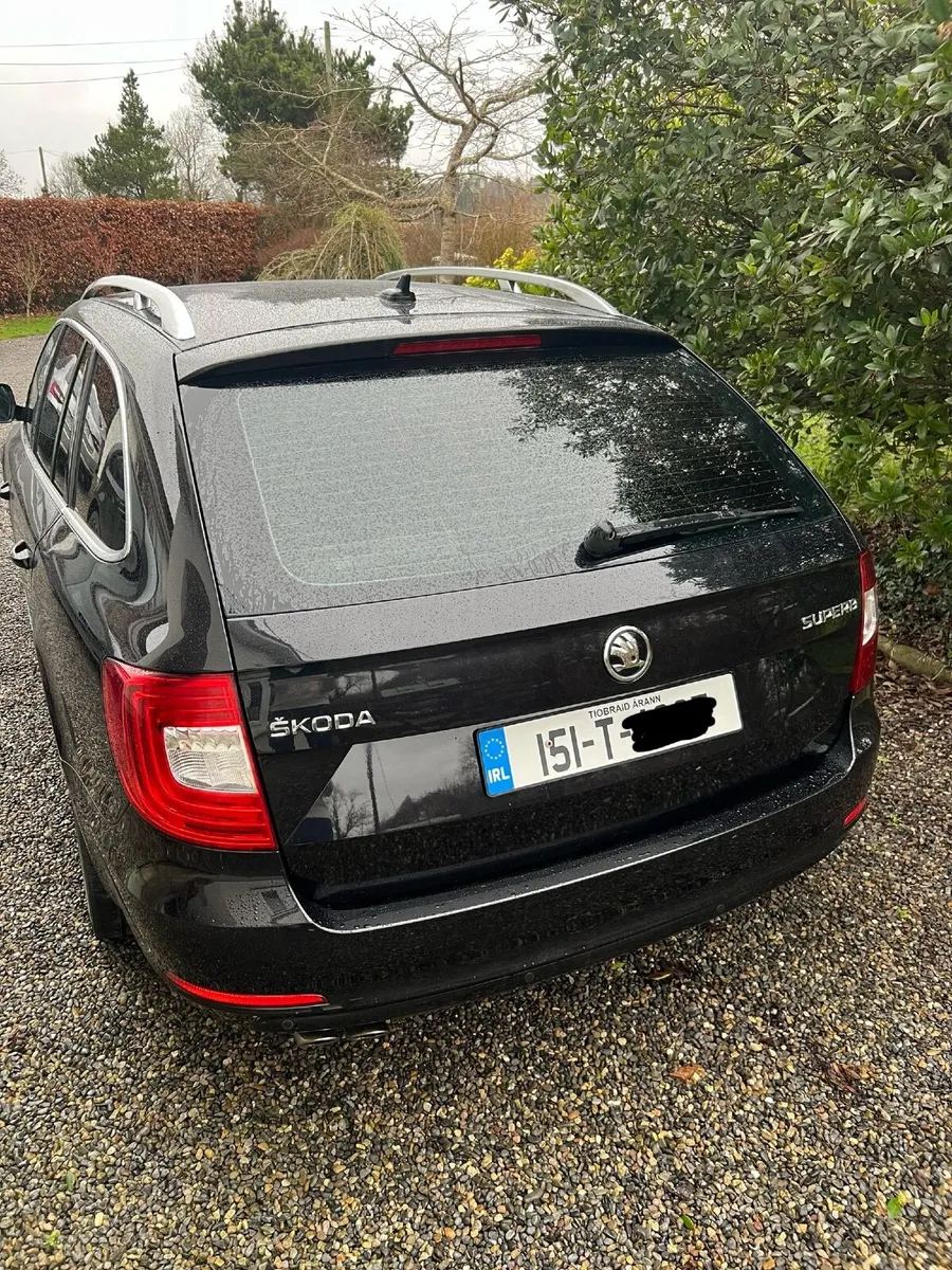 Skoda Superb 2015 - Image 2