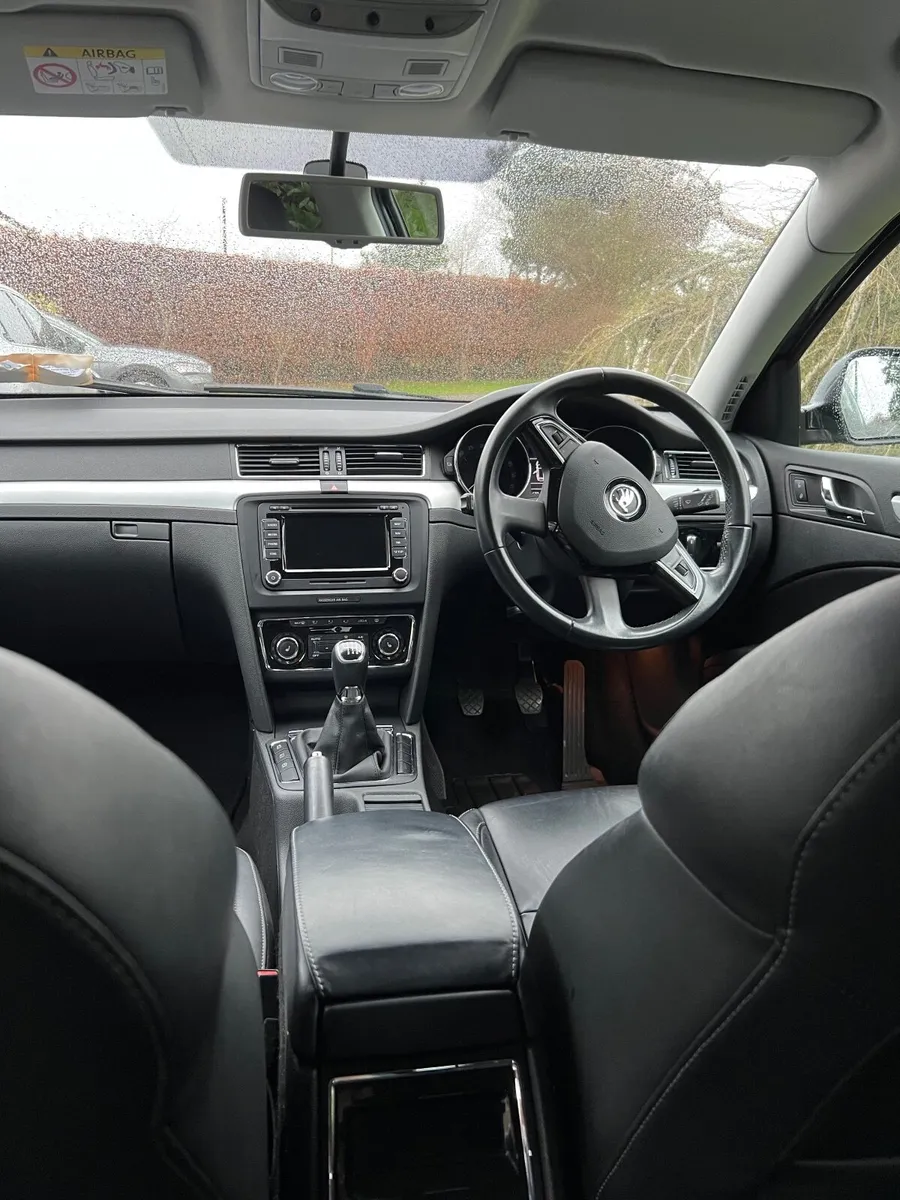 Skoda Superb 2015 - Image 3