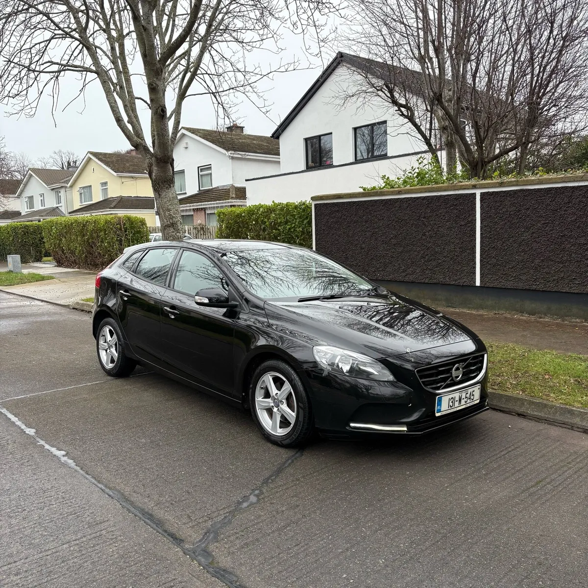 VOLVO V40 NCT 07/26 TAX 01/26 - Image 2