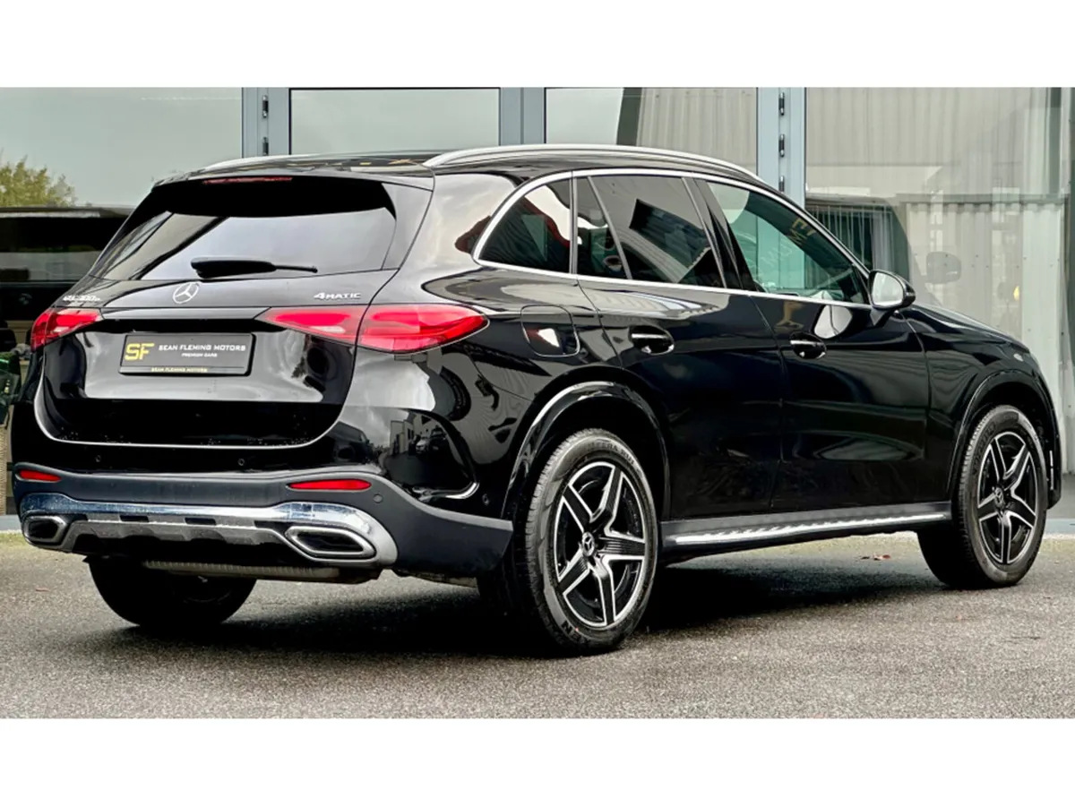 Mercedes-Benz GLC 300 E AMG LINE 4MATIC 313P - Image 4