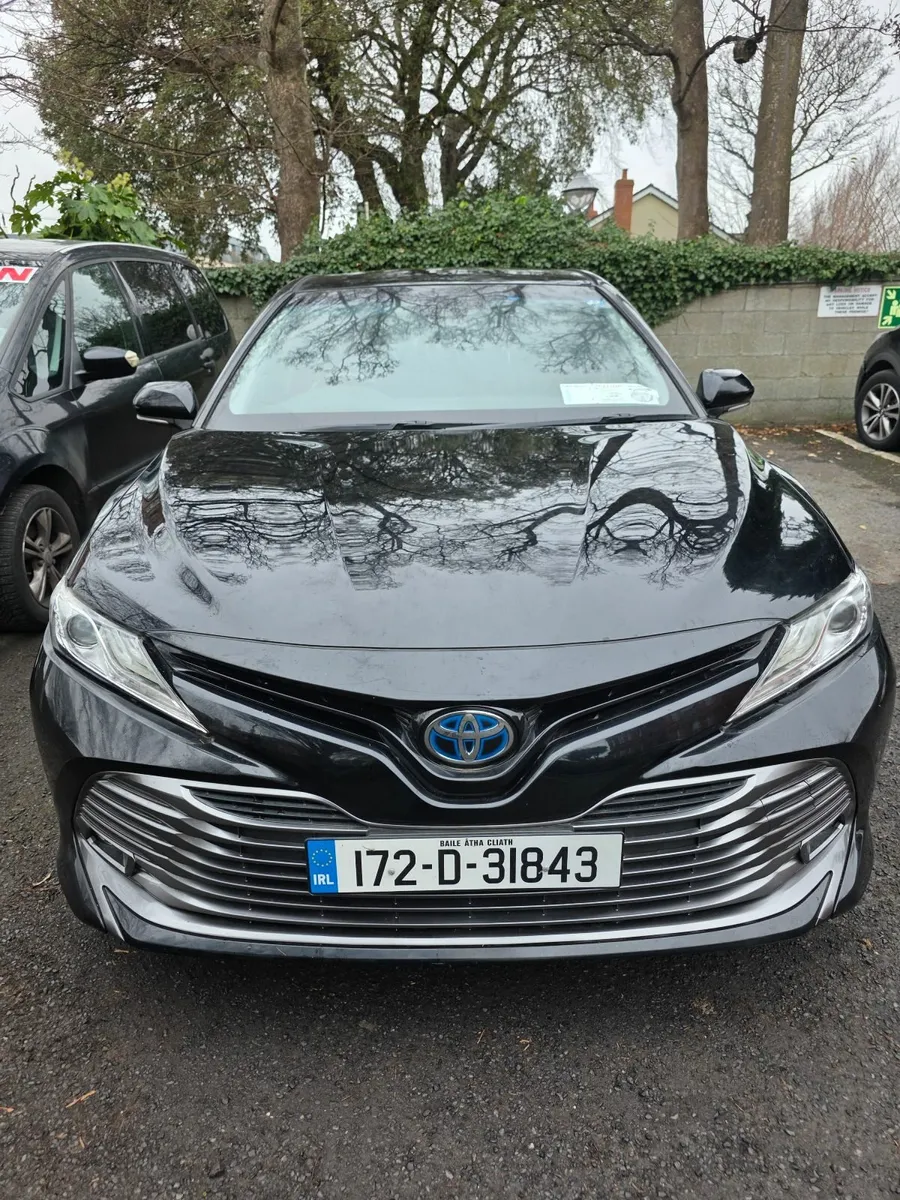 Toyota Camry - Image 4