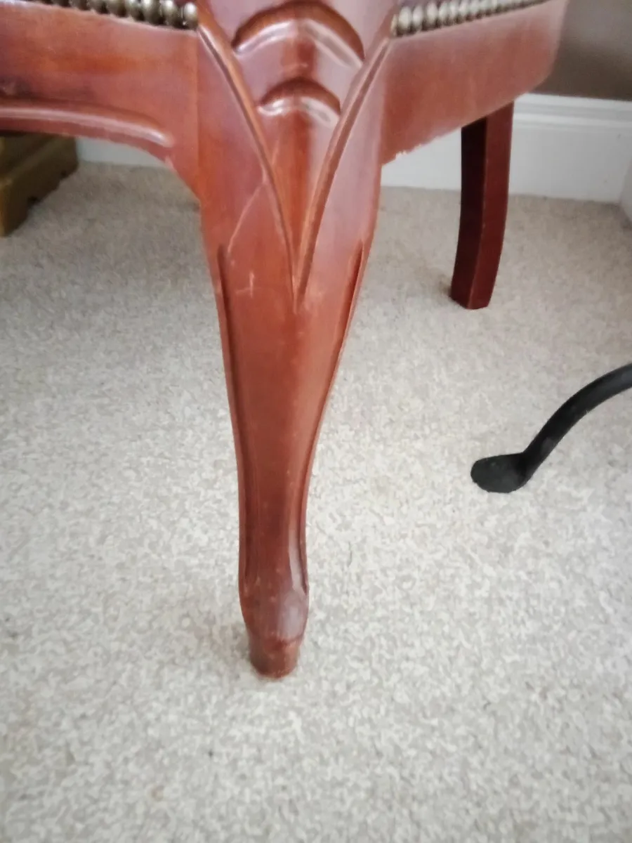 Vintage/antique chair. Mahogany and leather - Image 2