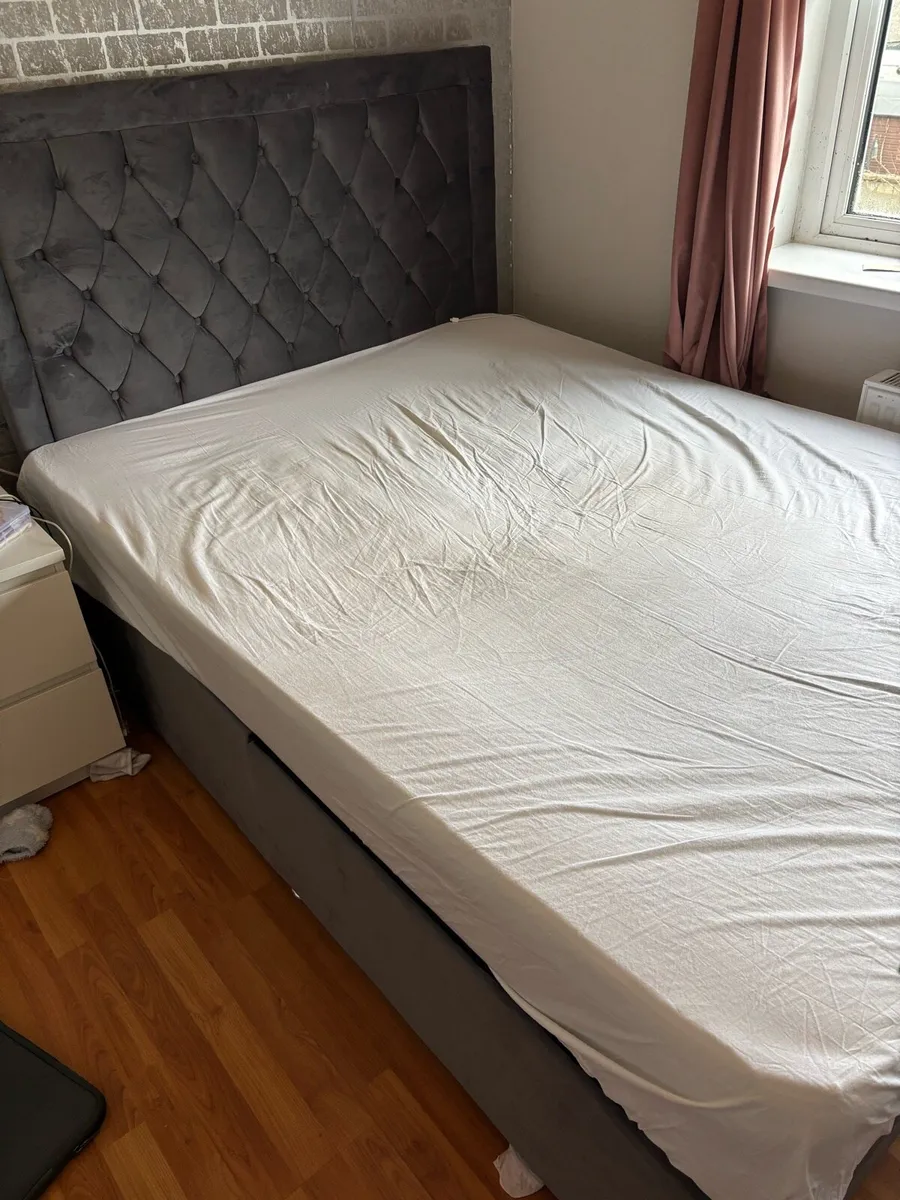 Double bed and mattress - Image 1