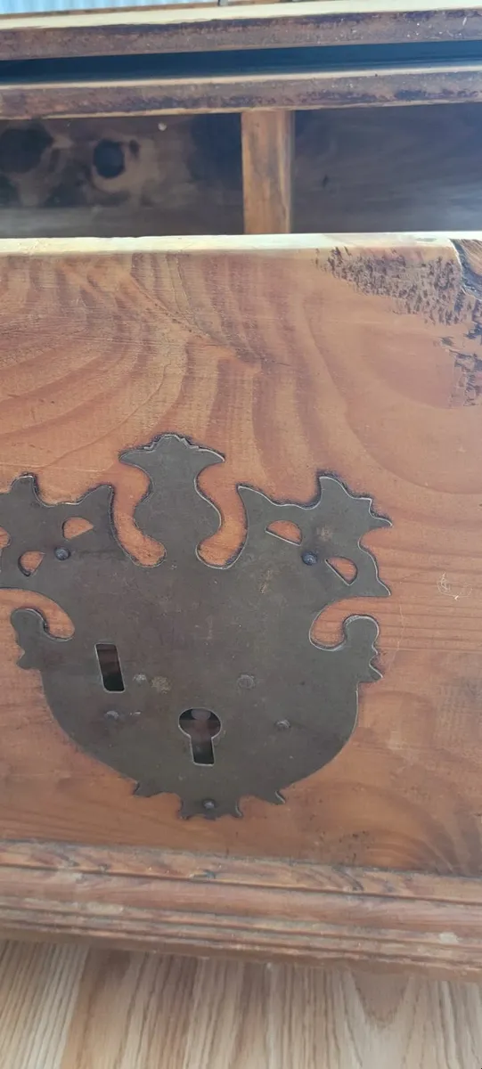 Coffee table - Image 2