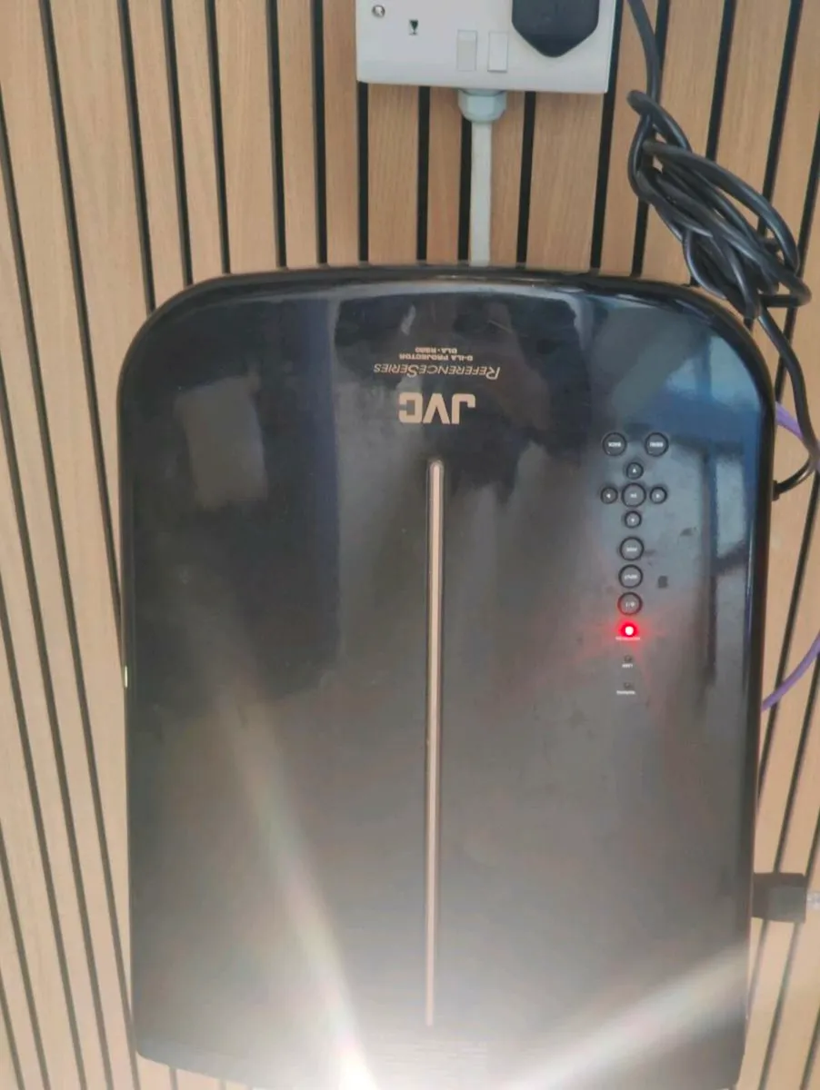 Jcv dla rs20 projector - Image 2