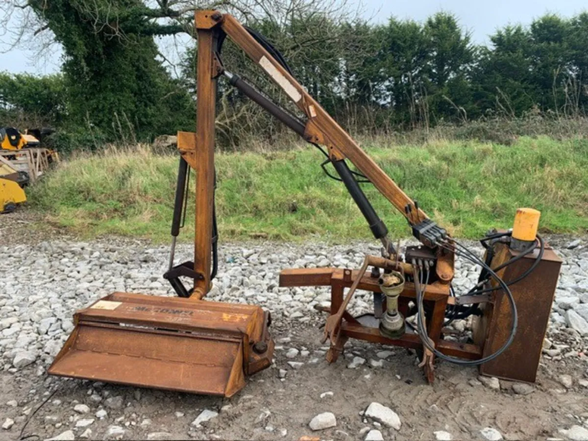 MCCONNEL PA32 RH CUT HEDGER - Image 1