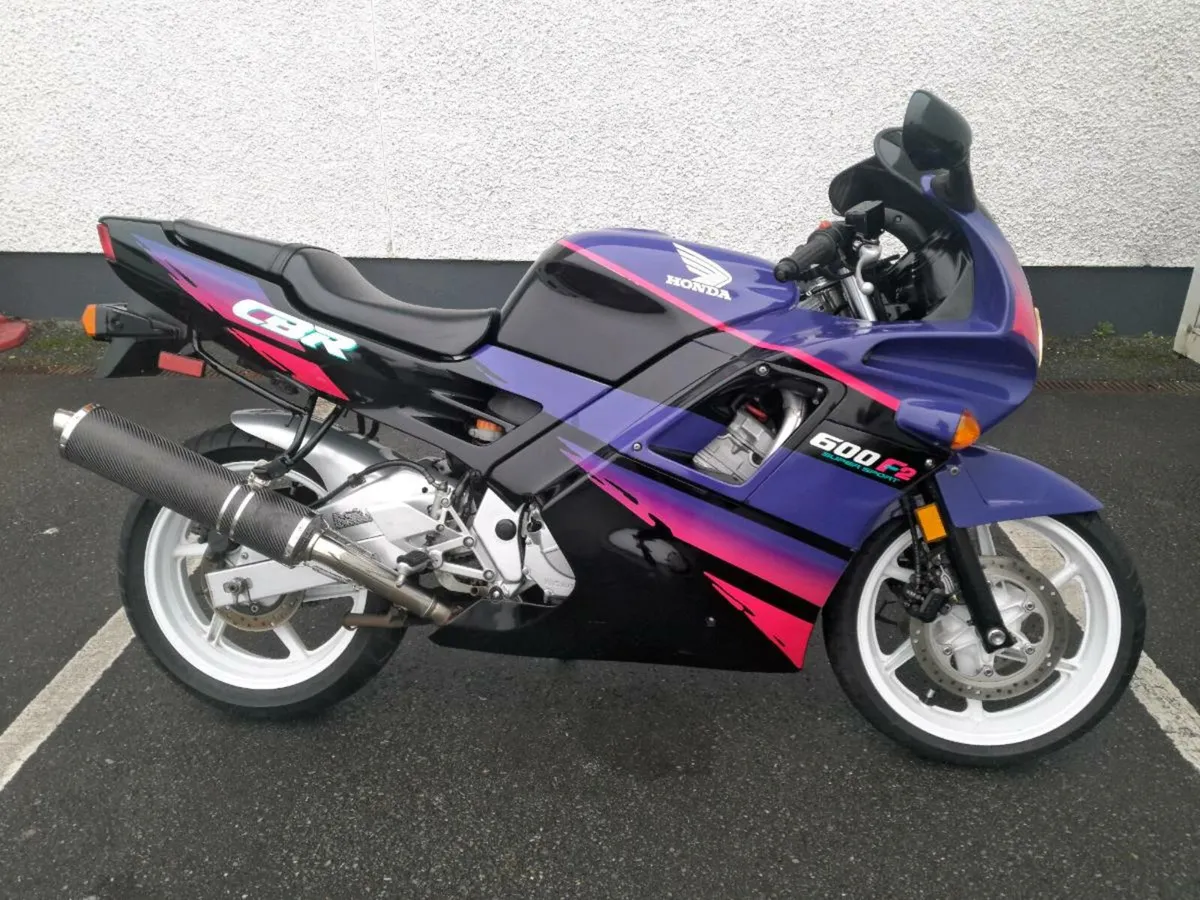 Honda Cbr600f2 1992 Vintage - Image 1