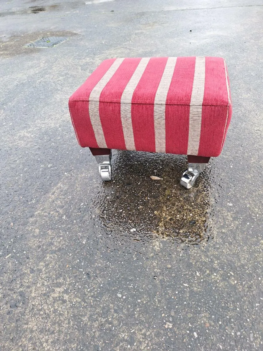 Lovely footstool with chrome castors - Image 1