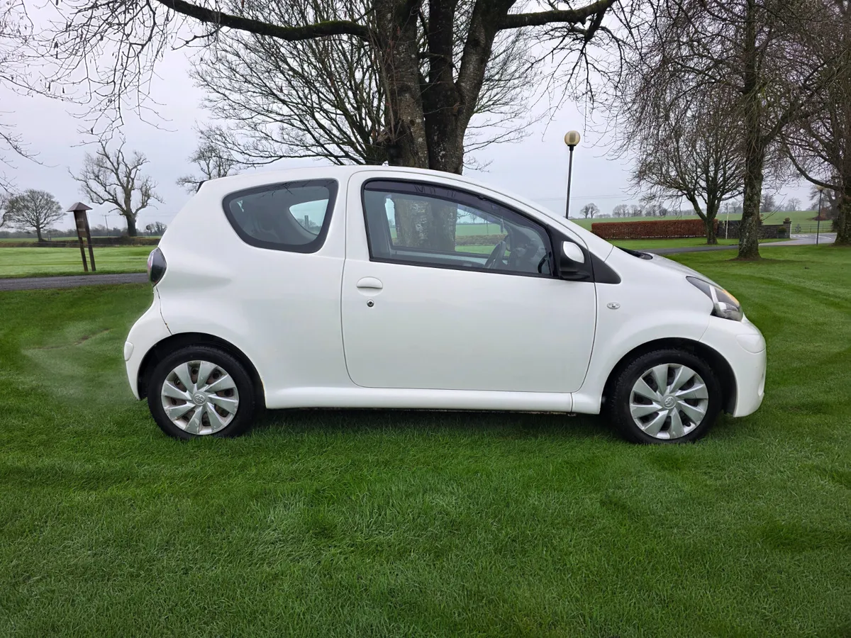 Toyota Aygo  ( new NCT ! ) Only 52 k !!! - Image 3