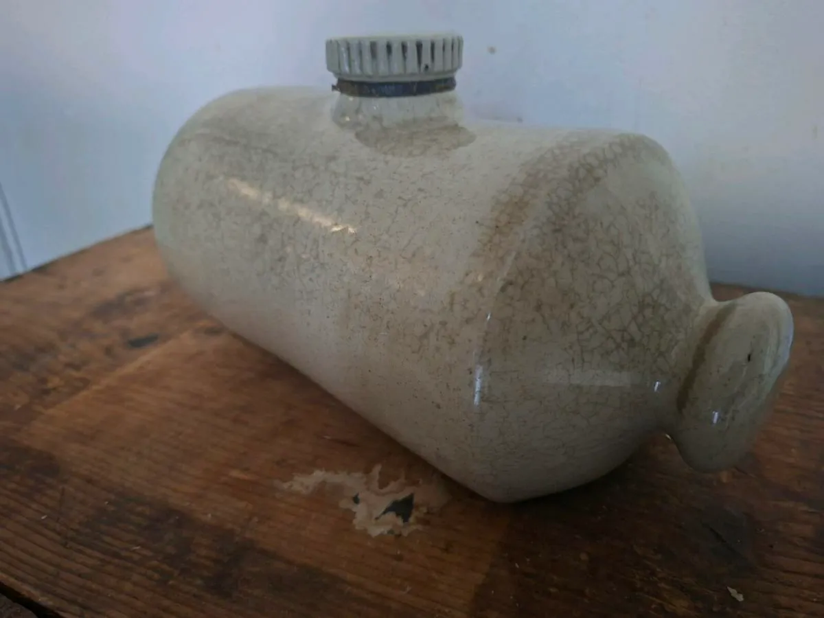 Antique Stoneware 2pt Hot water bottle/Bed Warmer - Image 2