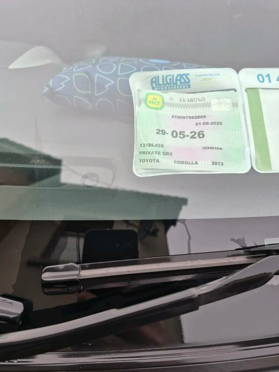 Toyota corolla - Image 4