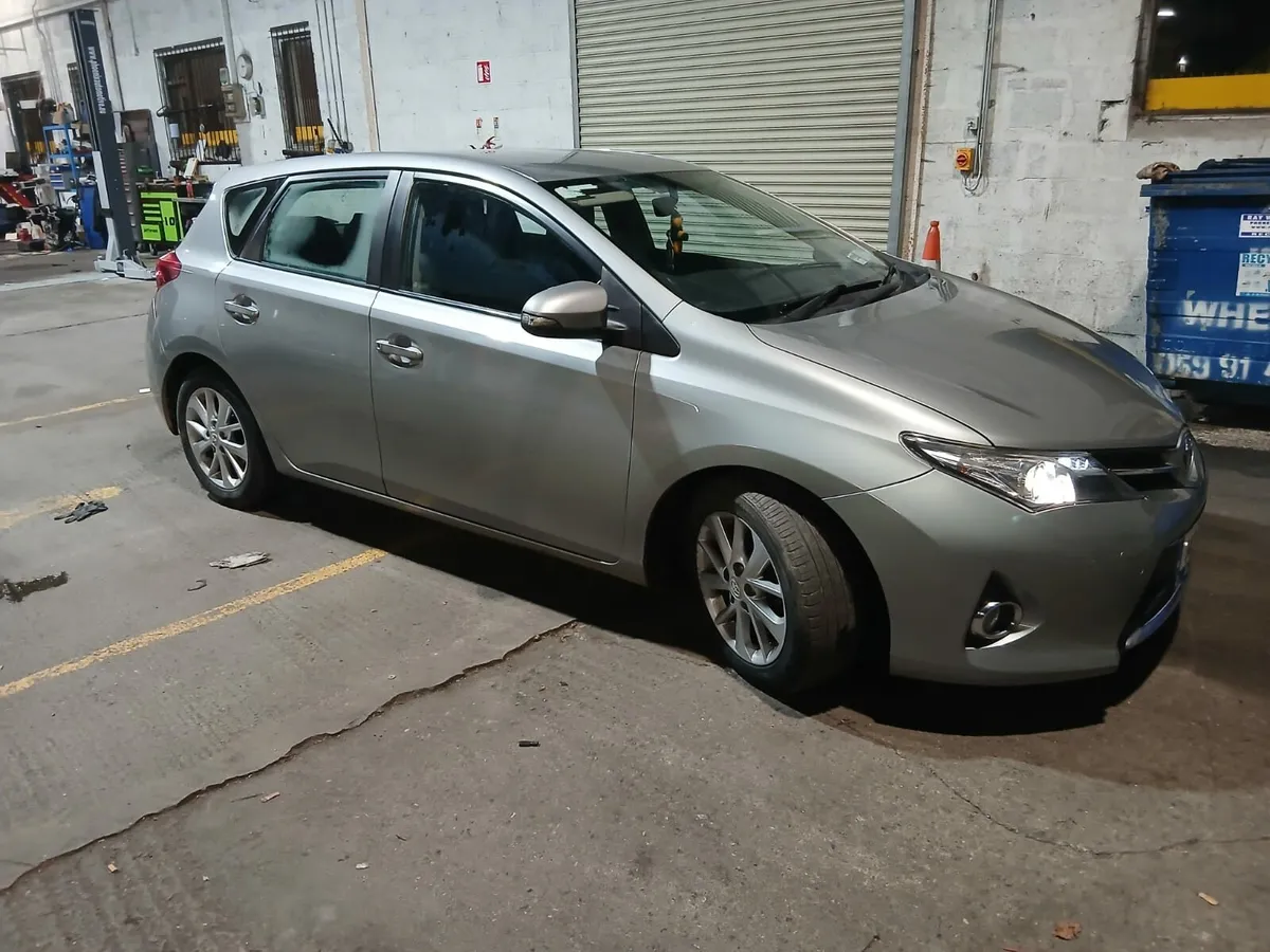 Toyota Auris - Image 1