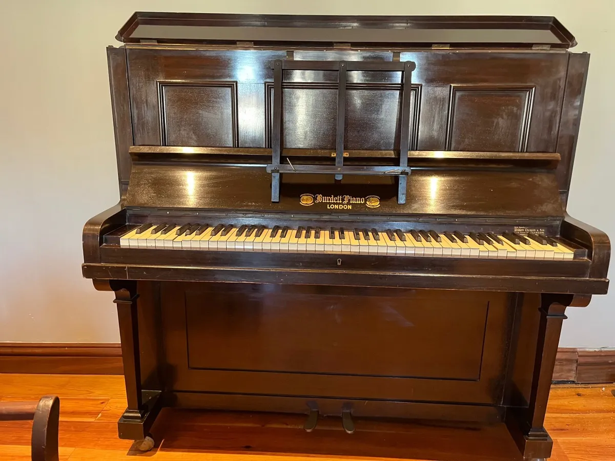 Piano Burkett, London - Image 1
