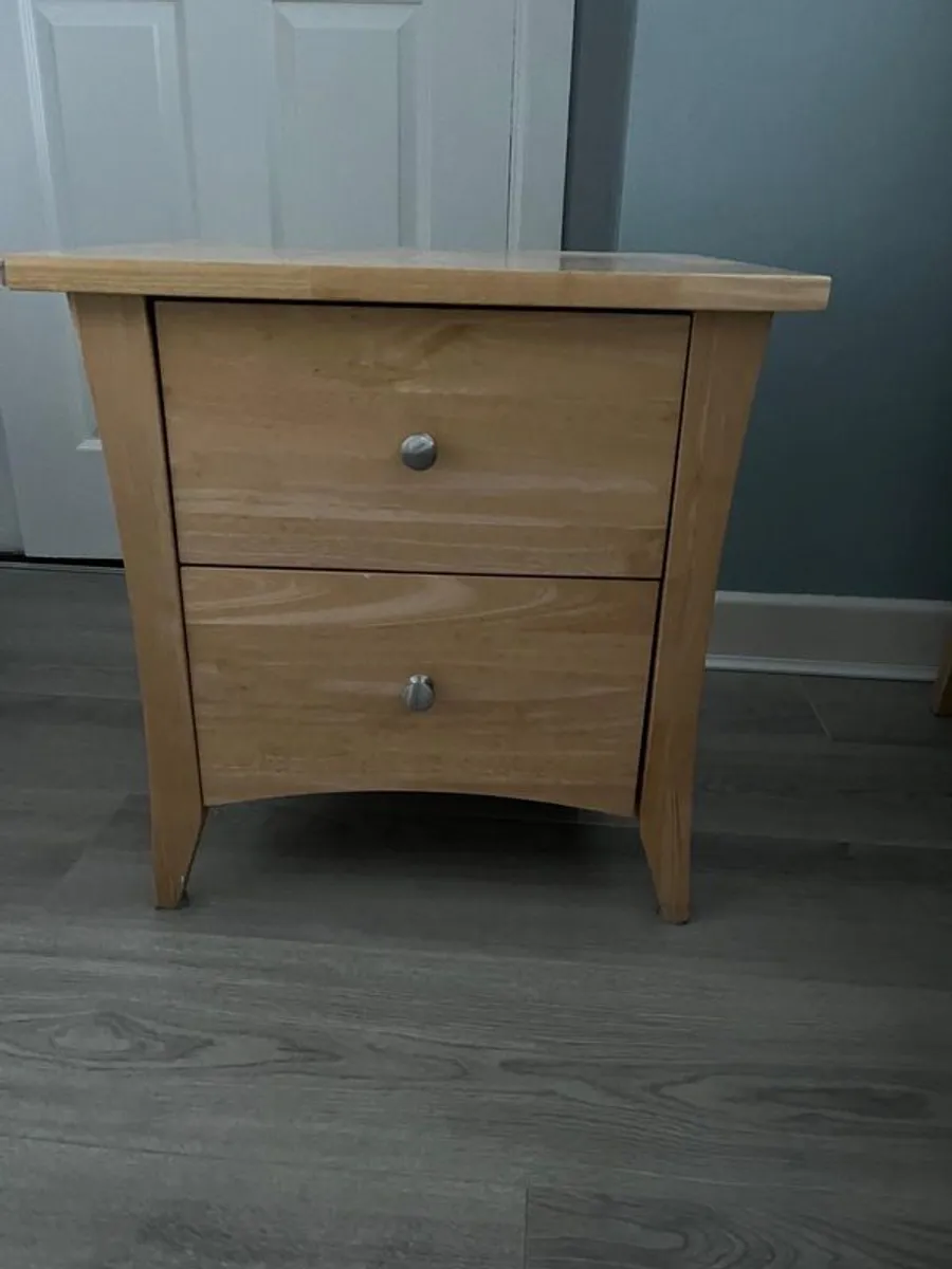 Chest of drawers and side tables - Image 2