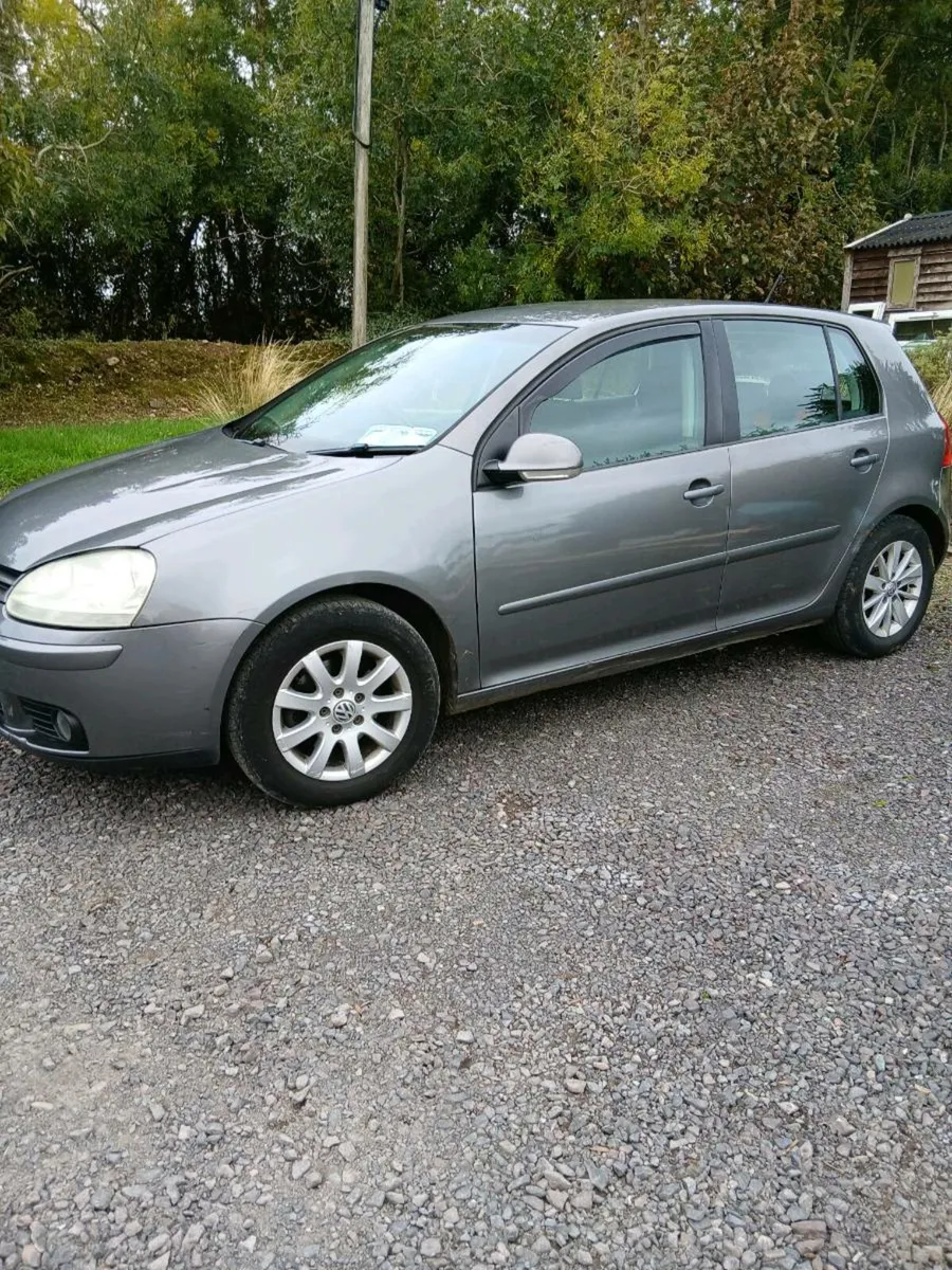 Volkswagen golf - Image 2