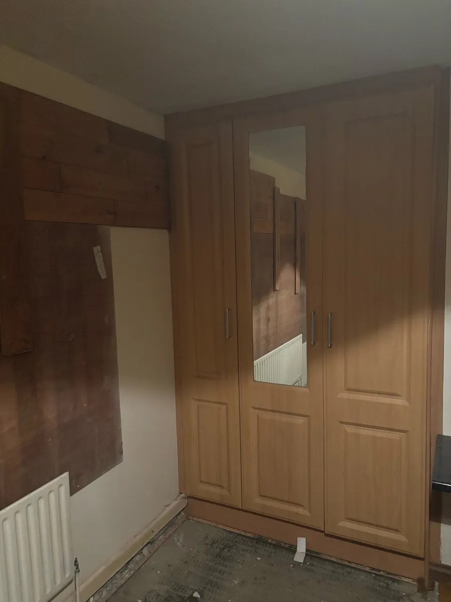 Wardrobes - Image 4
