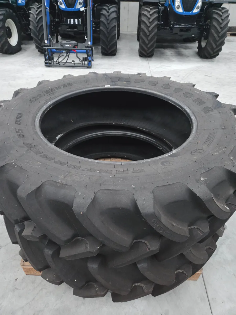 2 Firestone Tyres - Image 3