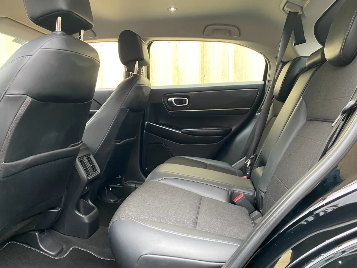 Honda HR-V 2023//PETROL//HYBRID//HIGH SPEC - Image 4