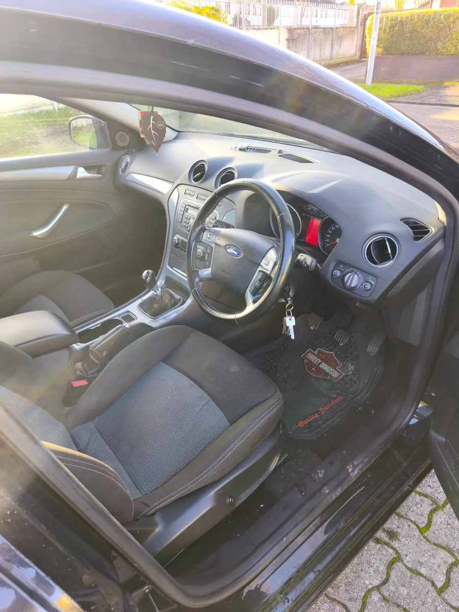 Ford Mondeo 2011 - Image 4