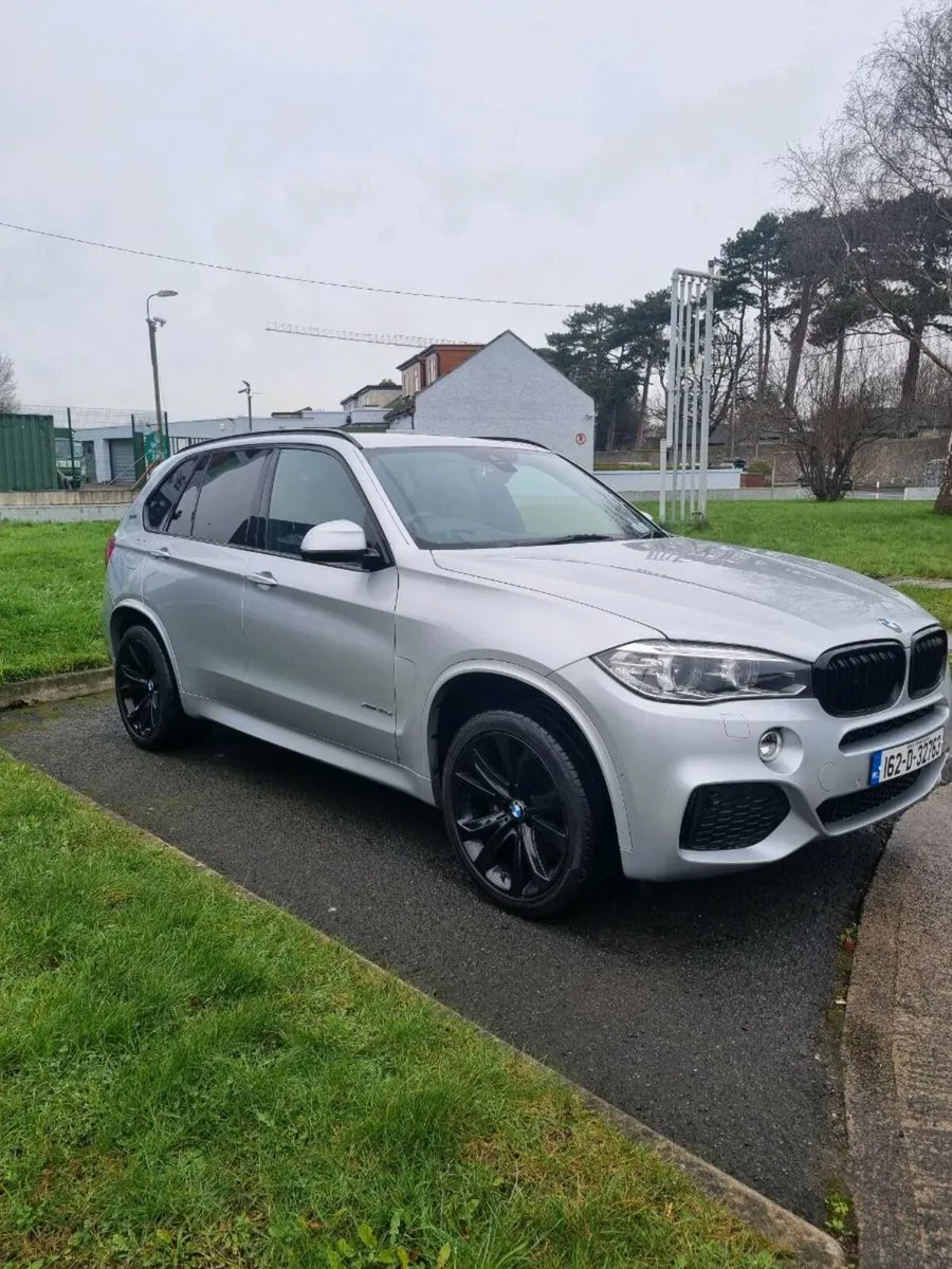BMW X5 40E - Image 1