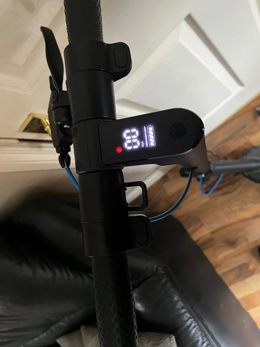 Electric scooter - Image 1