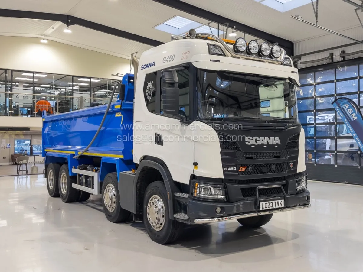 2023 (23) SCANIA G450 XT 8X4 32T TIPPER - Image 1
