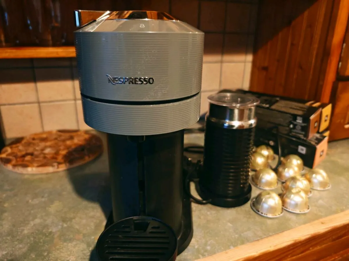 Nespresso machine - Image 1