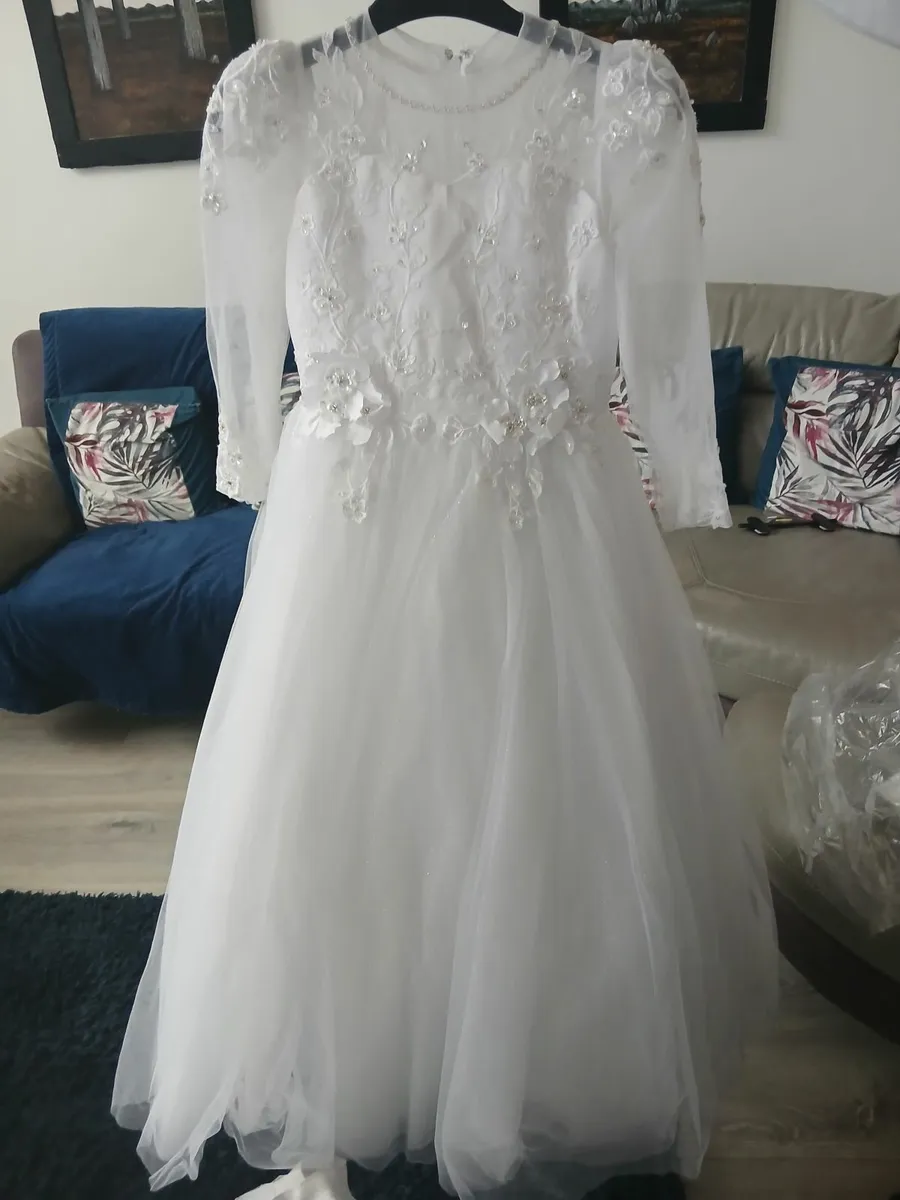 Communion dress - Image 1